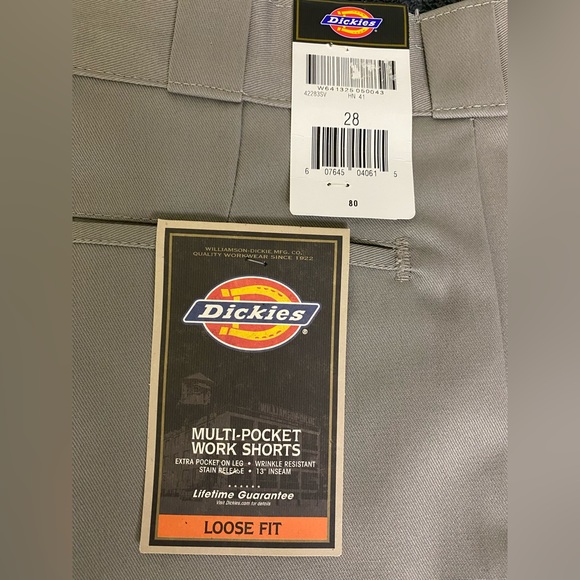 🩶🩳🩶 Dickies Work Shorts- Loose Fit, Multi-Pocket, 13” Inseam - Silver - Size 28 - Picture 5 of 5